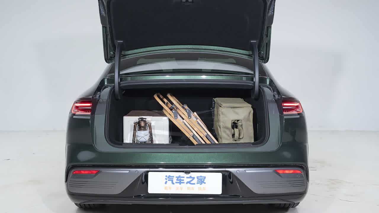 Geely Galaxy Galaxy Xingyao 8 2025 2025款 130km EM-i 旗舰版