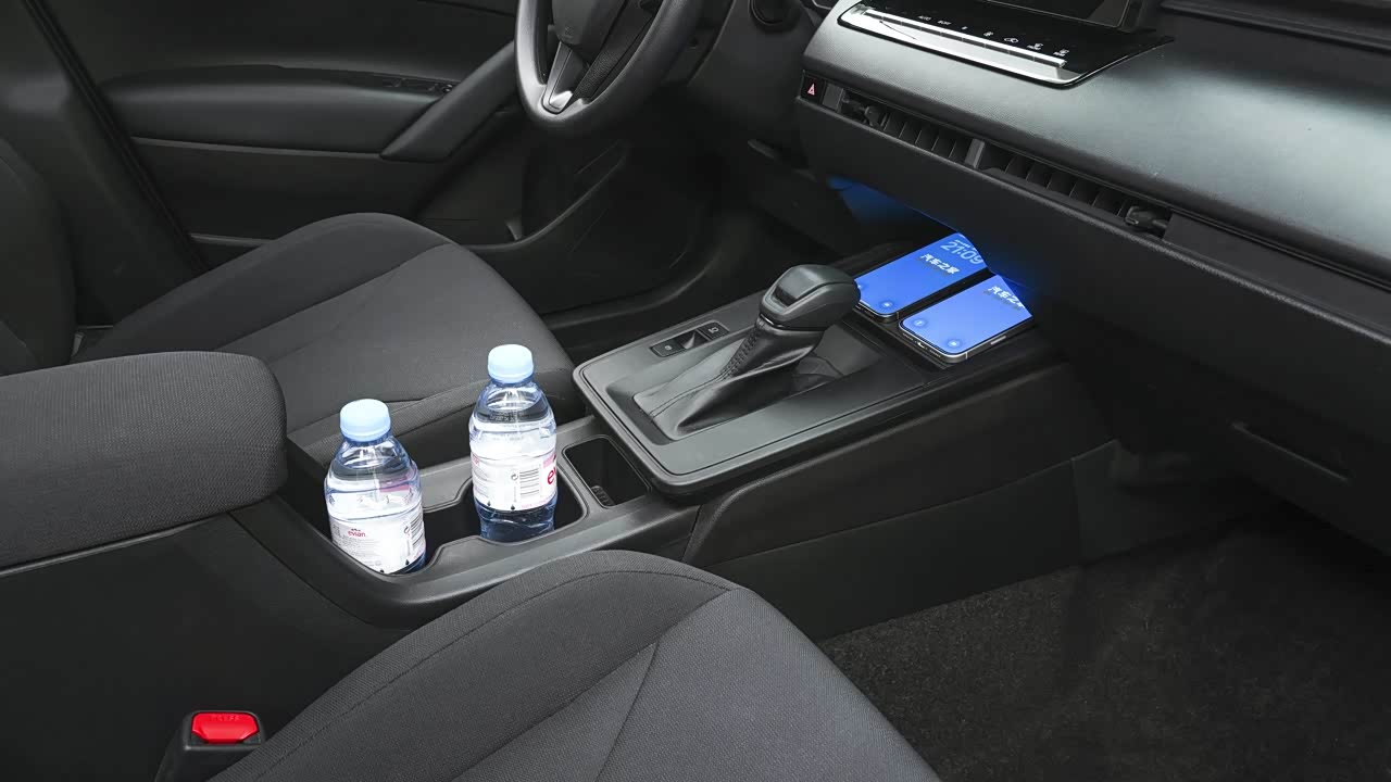 Toyota Corolla Cross 2026 2026款 2.0L 豪华版
