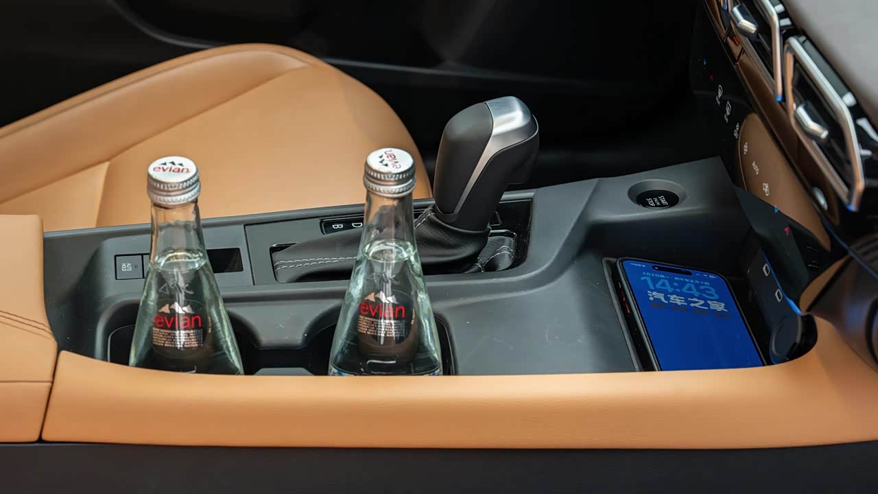 Nissan Sylphy 2026 2026款 1.6L CVT 豪华科技版